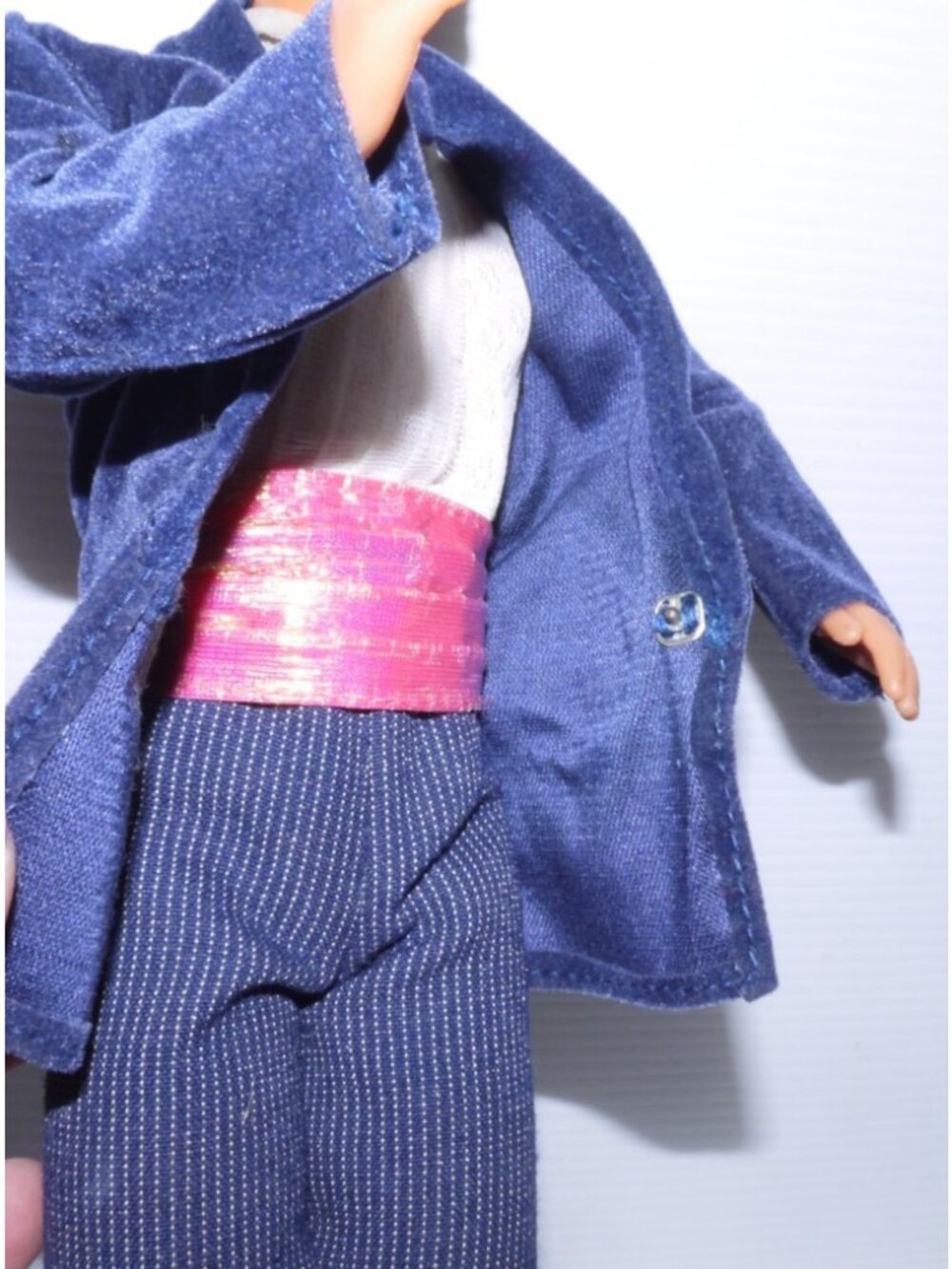 Vintage Barbie Ken doll head marked Mattel 1983 body marked 1968 Taiwan - Picture 2 of 3